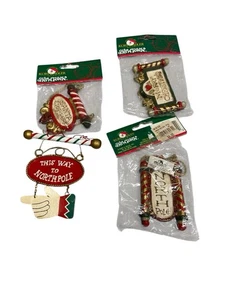 4 Vintage Kurt S. Adler "Snowtown" Weihnachtsschild Ornamente Weihnachtsbaum - Bild 1 von 9