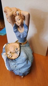 STATUA DONNA Ragazza Fiori Ceramica Porcellana NADAL h. 30cm Spain Valencia - Foto 1 di 13