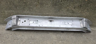 MUY BONITO USADO ORIGINAL GENUINO PORSCHE 928 PARACHOQUES TRASERO VIGA DE APOYO 1979-86 #2 Foto 1 de 4