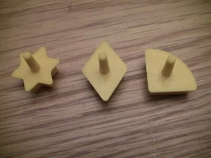Milton Bradley Perfection Replacement Pieces-diamond - Picture 1 of 1