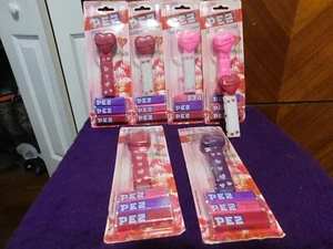 Dispenser caramelle pez misto lotto di 7 cuori San Valentino - Foto 1 di 6