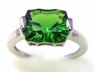 R4550G Unique Cut Mt St Helens Green Helenite 10x12mm 4.2Ct Sterling Silver Ring - Picture 1 of 4