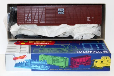 Roundhouse 2141 HO 50' Ext Brace Box Car w Auto End Door kit WP 40074 NIB - Image 1 of 2