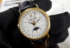 Sinn 36 mm 7001 PL calendario completo fase lunar cronógrafo chapado en oro REVISIÓN ¡NUEVO! - Imagen 1 de 12