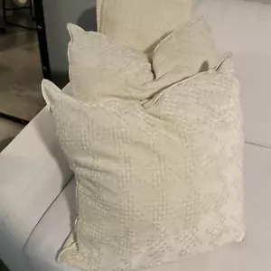 2 Deko Dekokissen 18x18 weiß super weich - Bild 1 von 10