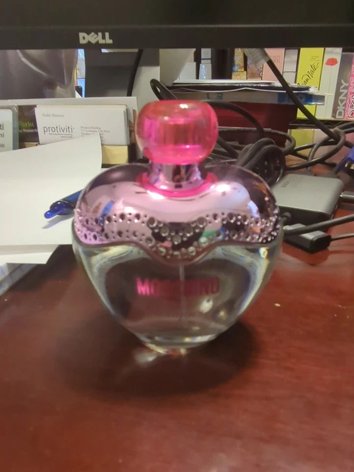 NUEVO SELLADO Moschino Pink Bouquet 3.4 OZ eau de parfum spray para mujeres Foto 1 de 1