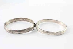 Sterling Silver Bangles Vintage Mid Century Foliate Etched x 2 (56g) - Picture 1 of 1
