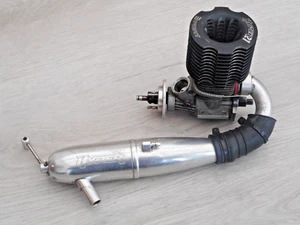 Motor turbo HoBao Hyper 7 TQ 21 3 puertos con escape - Imagen 1 de 5