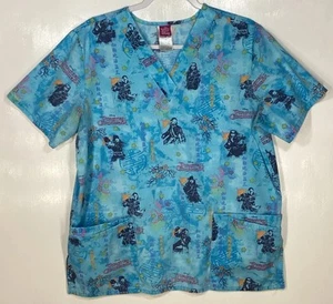 Disney Scrub Top womens size M medium Pirates of the Caribbean Jack Sparrow - Picture 1 of 6
