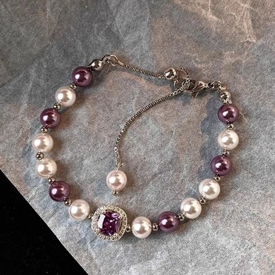 Pulsera cuadrada de perlas imitación morada Foto 1 de 3
