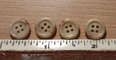 Over 150 identical 1/2 inch sew-through vintage buttons - Image 1 of 2