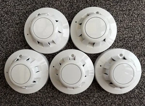 5x (Cinco) 55000-600 APO, XP95 - Apollo - Sensores de humo **inicio = £5 ea + IVA** - Imagen 1 de 3