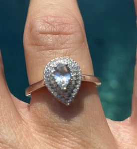Stunning 10k Gold Aquamarine And Diamond Pear Shaped Ring Size 6.5 - Picture 1 of 4