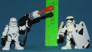 STAR WARS Eroi Galattici Stormtroopers Primo Ordine - traditore playskool - Foto 1 di 2