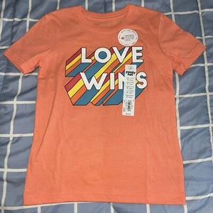 Family Fun Love Wins Shirt Boys Short Size 5 - Picture 1 of 3