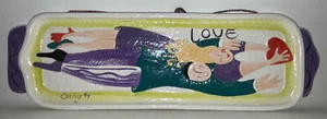 Bandeja de arte de pared de cerámica hecha a mano Virginia Seeley 1999 vintage plato Love Lovers - Imagen 1 de 6