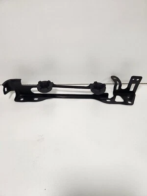 Soporte de cubierta de motor Nissan Sentra 2013-2016 1,8 L 2014 2015 Foto 1 de 4