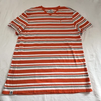 Camiseta Akademiks Para Hombre Talla XL Naranja Blanco Rayas Camiseta Manga Corta Logo Usada en Excelente Condición Foto 1 de 4