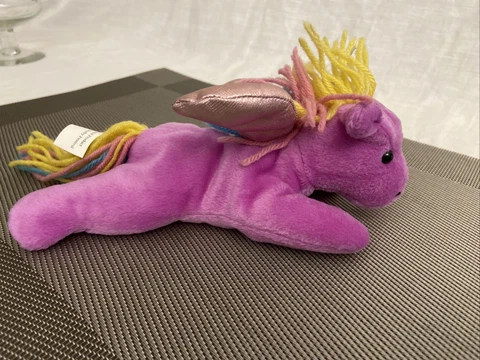 1999 KENTUCKY DERBY FESTIVAL PENNY THE PEGASUS PLUSH BEANIE LIMITED DOB 3-3-99 Cover