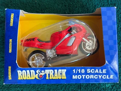Maisto ~ Road & Track ~ 1:18 Scale ~ Honda ~ Red Motorcycle ~ NIB - Image 1 of 4