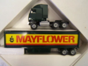 Winross Mayflower Moving Mack Cab w/ Fairing 1991 tool box trailer - Picture 1 of 4