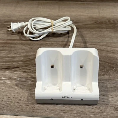 Nyko - Nintendo Wii - Controller - Charging Station - Image 1 of 3