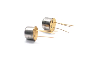 Germanium PNP-Transistor von Siemens & Halske Typ AFY18D, 30 V / 100 mA, NOS - Picture 1 of 4