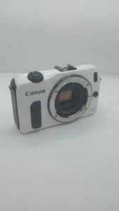 Canon EOS M 18.0MP Mirrorless Digital Camera Body White BUNDLE - Picture 1 of 24