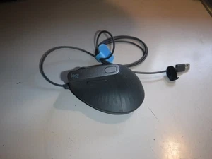 LOGI LOGITECH SCROLL USB MOUSE L@@K - Picture 1 of 4