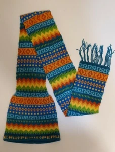 Chullo e Sciarpa Peruviana Mista Alpaca Pezzo Unico Multicolore NUOVO - Foto 1 di 1