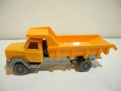 VINTAGE WIKING 1:87 SATURN TIPPER TRUCK 1110/2C FROM 1961-67 MINT - Image 1 of 4