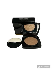 Chanel Poudre Lumiere Highlighting Powder 10 Ivory Gold 8.5g - Picture 1 of 1