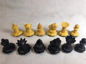 Sostituzioni pezzo scacchi magnetico Drueke 7/8" King Queen Bishop Cavaliere Rook Pewn - Foto 1 di 16