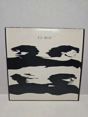 U2 1980: Boy LP 33 RPM Vinyl Island Records Album 90040-1 Printed In U.S.A. Foto 1 de 4