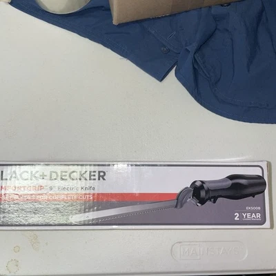 Cuchillo eléctrico Black & Decker ComfortGrip 9" con hoja de acero inoxidable EK500B Foto 1 de 4