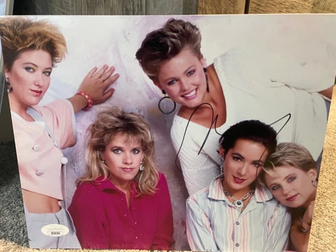 Belinda Carlisle signed JSA COA 8x10 The Go-Go’s go-gos psa bas Cover