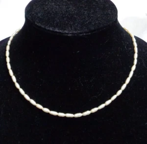 Vtg Estate Jewelry ~ White Faux Pearl Bead Choker Necklace ~ 14-3/8" L - Picture 1 of 3
