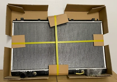 Radiador PR1892 para 1995 96 97 1998 1999 Dodge Avenger Chrysler Sebring cupé V6 Foto 1 de 4