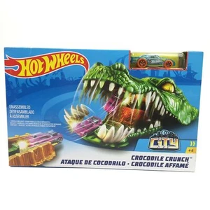Hot Wheels Crocodile Crunch Track Play Set With Blue Diecast Car Included NEW - Picture 1 of 10
