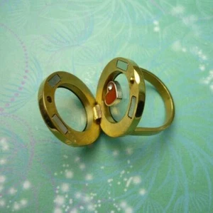 Elegant Stainless Steel Locket Ring - Various Sizes Available - Gold - Bild 1 von 12