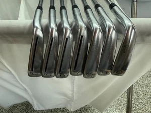 Taylormade P790 4-PW, KBS Tour Lite Shafts Reg, Crossline Grips, Exc condition - Picture 1 of 4