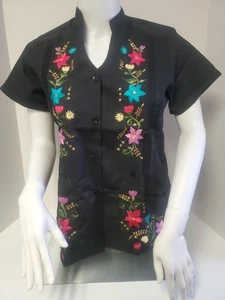 Mujer Guayabera Mexicana FLORAL Camisa Negra XSpequeña Botón Bolsillo Frontal - Imagen 1 de 14