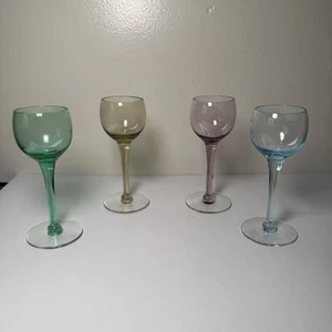 4er Set Mini Cordial Weingläser Mehrfarbig Grün Blau Gelb Lila Shot  - Bild 1 von 9