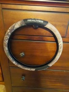 Browning Realtree Camo Excursion Grip Steering Wheel Cover - Picture 1 of 1