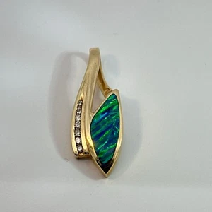 Estate Opal Inlay 14K Yellow Gold Pendant Necklace Diamond Accent - Picture 1 of 10