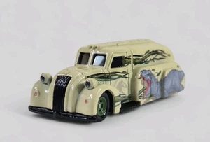 1938 DODGE AIRFLOW TRUCK Diorama Collectible DieCast Model 1:64 Yellow LOOSE - Picture 1 of 8