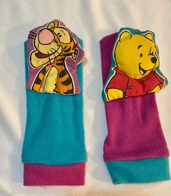 Calcetines de colección 1996 Disney Winnie The Pooh pies sonajeros-bebé primeros años 0-6 meses Foto 1 de 3