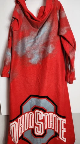 Ohio State Buckeyes Snuggie Fleece Blanket With Sleeves W/ OH St. Drawstring Bag Cover