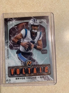 2024 Topps Composite - Resurgence Voltaic Bryce Young - Foto 1 di 1
