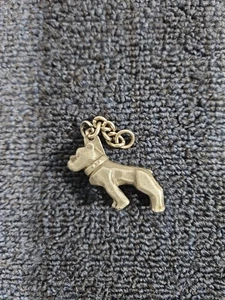 Mack Truck Bulldog Hood Ornament 1.5" Heavy Solid Metal Keychain Charm - Picture 1 of 6